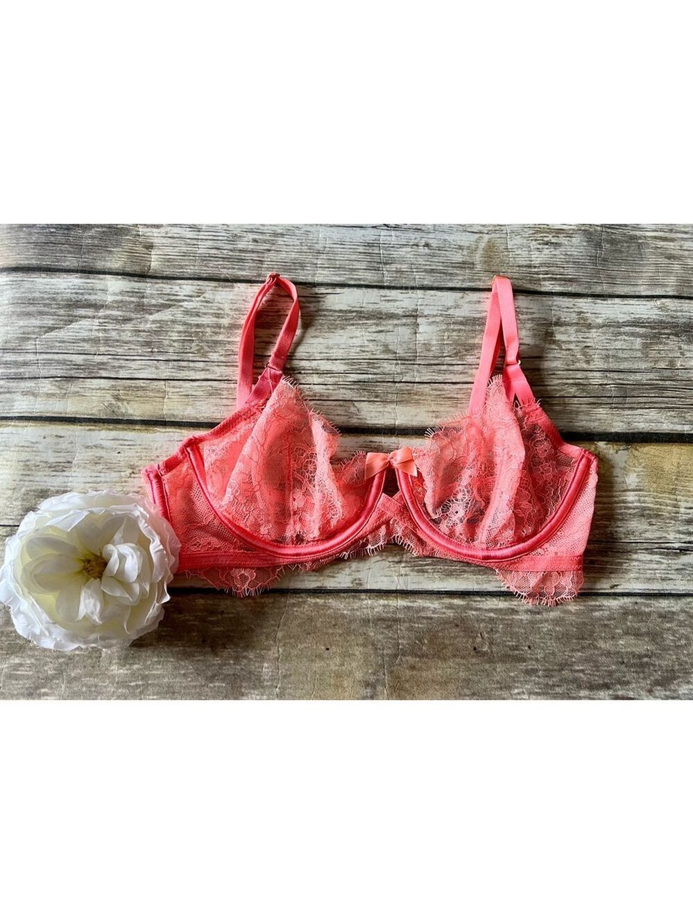 VICTORIAS SECRET SHEER LACE BRA-32D - Picture 2 of 7